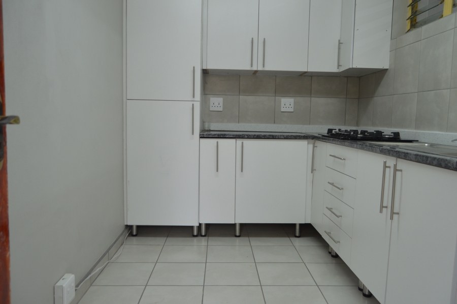 To Let 1 Bedroom Property for Rent in Monument Gauteng