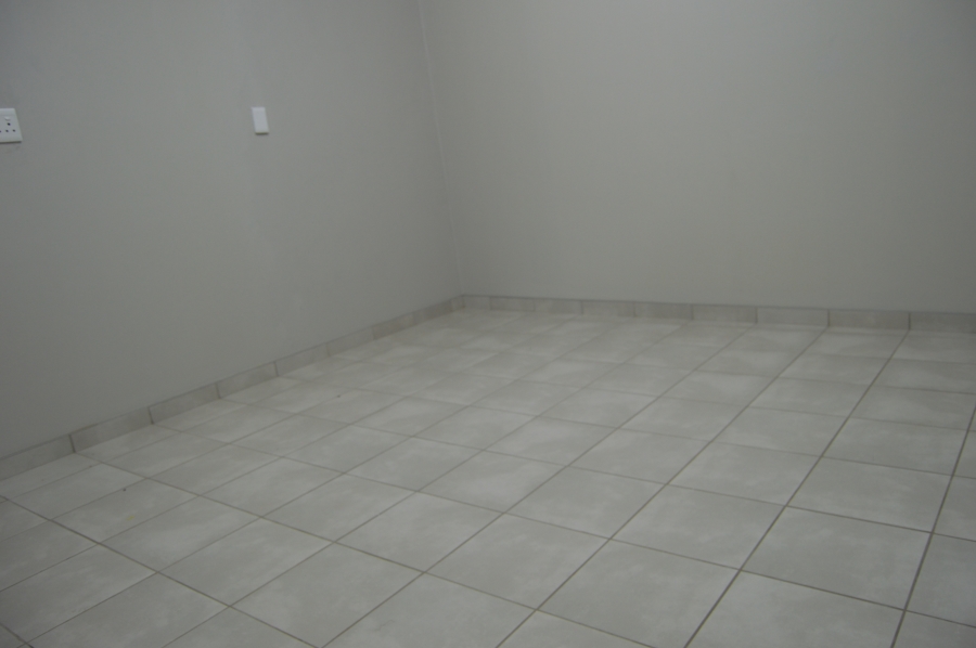 To Let 1 Bedroom Property for Rent in Monument Gauteng