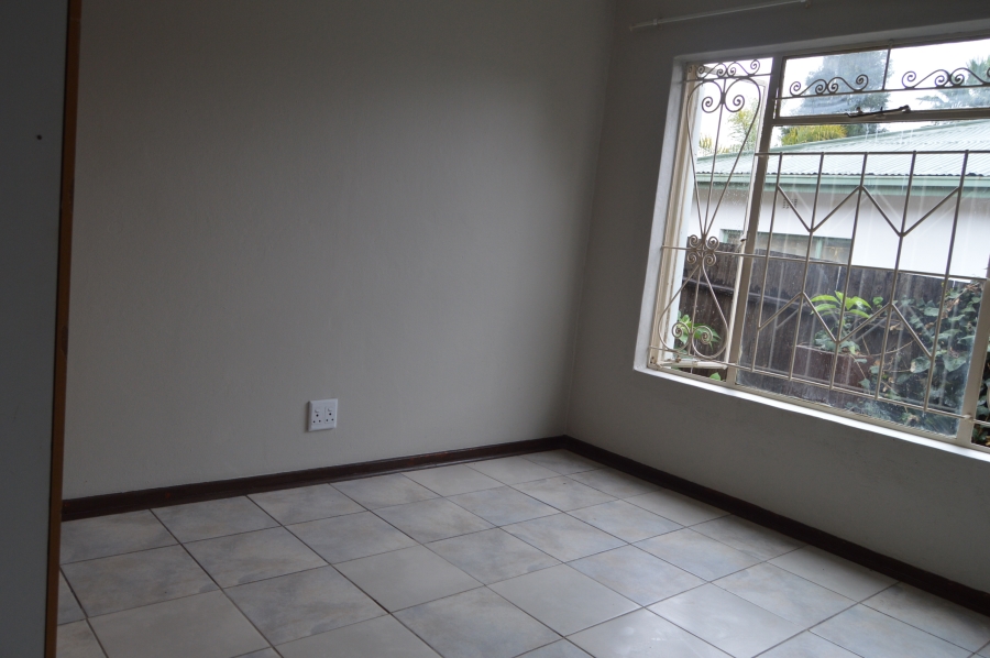 To Let 1 Bedroom Property for Rent in Monument Gauteng