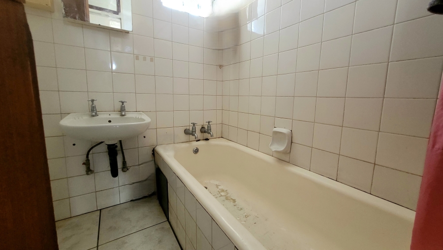 2 Bedroom Property for Sale in Sunnyside Gauteng