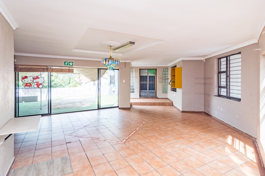 8 Bedroom Property for Sale in Fourways Gauteng