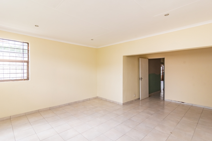 8 Bedroom Property for Sale in Fourways Gauteng