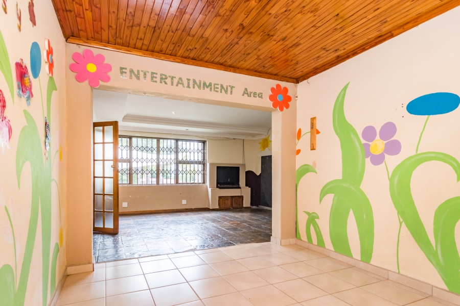 8 Bedroom Property for Sale in Fourways Gauteng