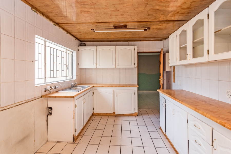 8 Bedroom Property for Sale in Fourways Gauteng