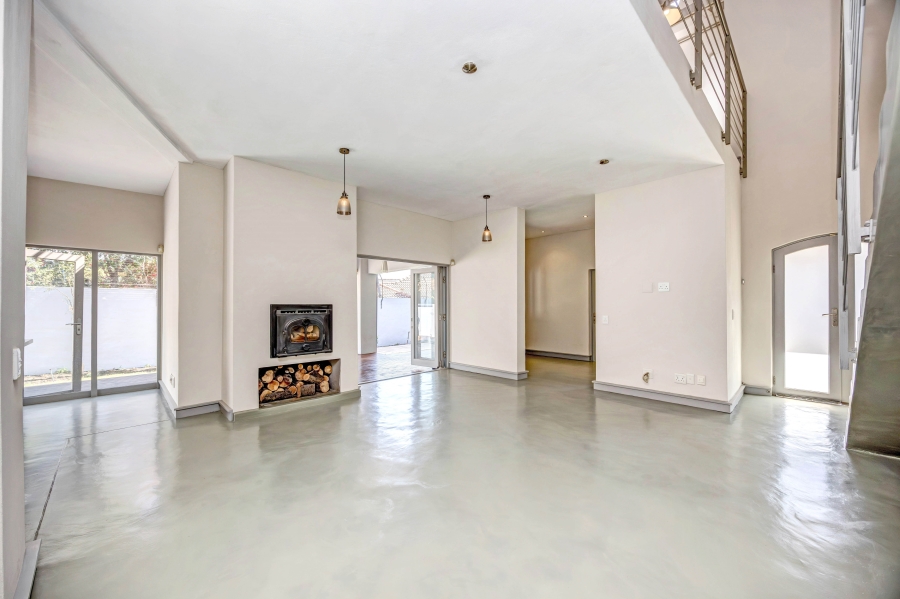 3 Bedroom Property for Sale in Broadacres Gauteng