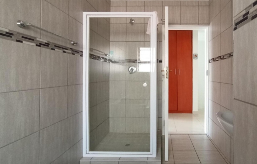 3 Bedroom Property for Sale in Willow Park Manor Gauteng