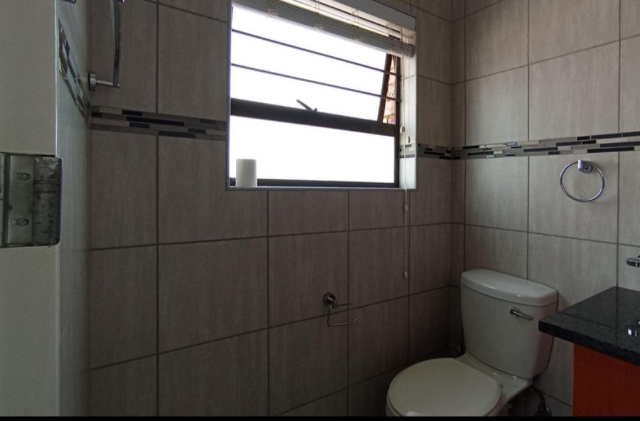3 Bedroom Property for Sale in Willow Park Manor Gauteng