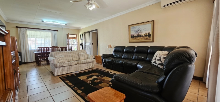 4 Bedroom Property for Sale in Wierda Park Gauteng