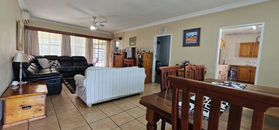 4 Bedroom Property for Sale in Wierda Park Gauteng