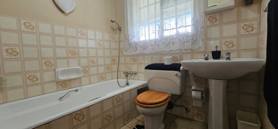 4 Bedroom Property for Sale in Wierda Park Gauteng