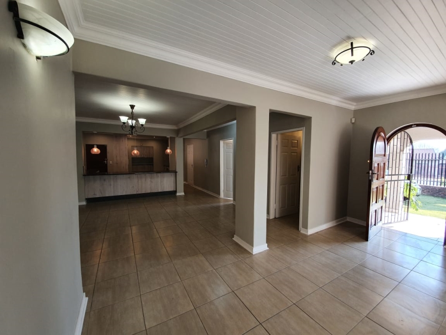 4 Bedroom Property for Sale in Freeway Park Gauteng