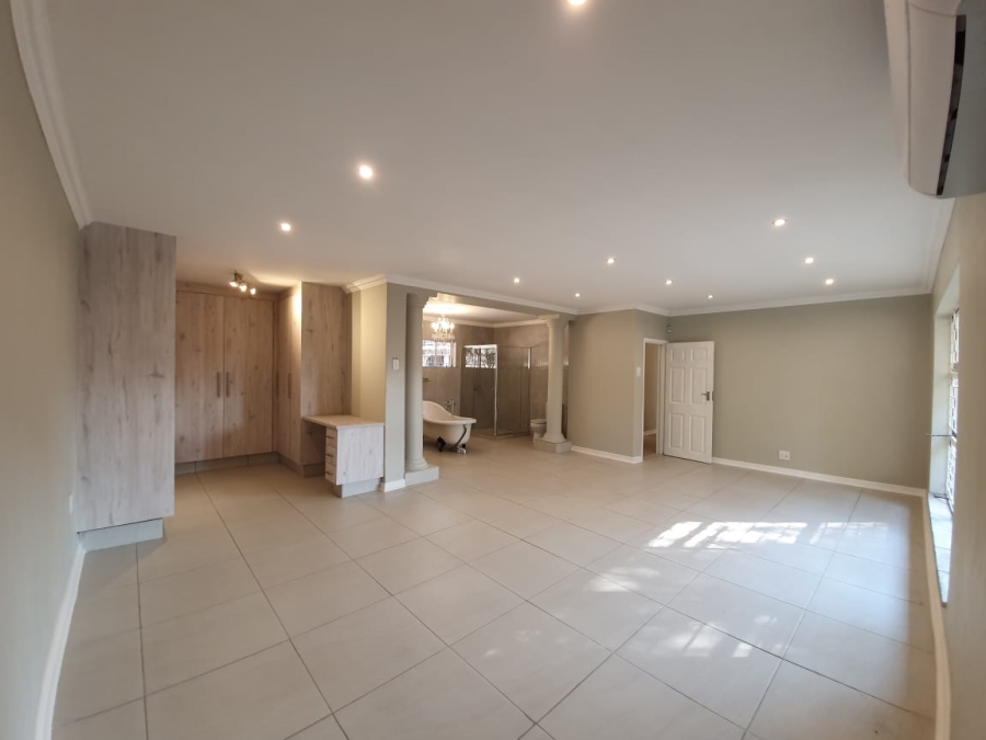 4 Bedroom Property for Sale in Freeway Park Gauteng