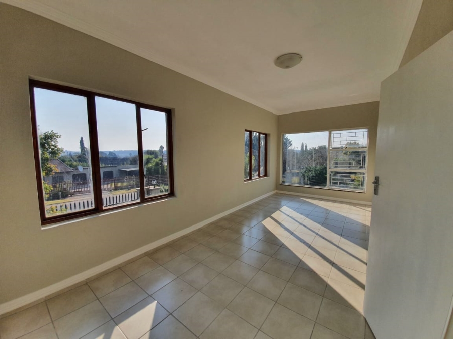 4 Bedroom Property for Sale in Freeway Park Gauteng