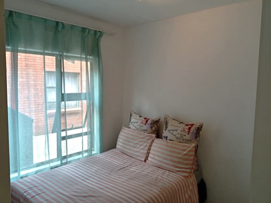 2 Bedroom Property for Sale in Albertsdal Gauteng