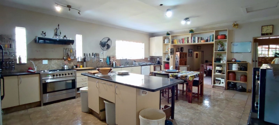 5 Bedroom Property for Sale in Eldoraigne Gauteng