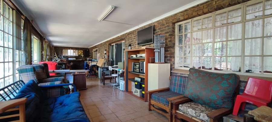 5 Bedroom Property for Sale in Eldoraigne Gauteng