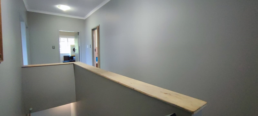 5 Bedroom Property for Sale in Eldoraigne Gauteng