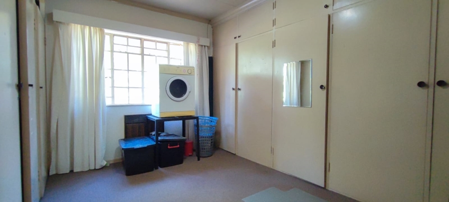5 Bedroom Property for Sale in Eldoraigne Gauteng