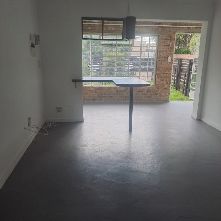 To Let 1 Bedroom Property for Rent in Orange Grove Gauteng