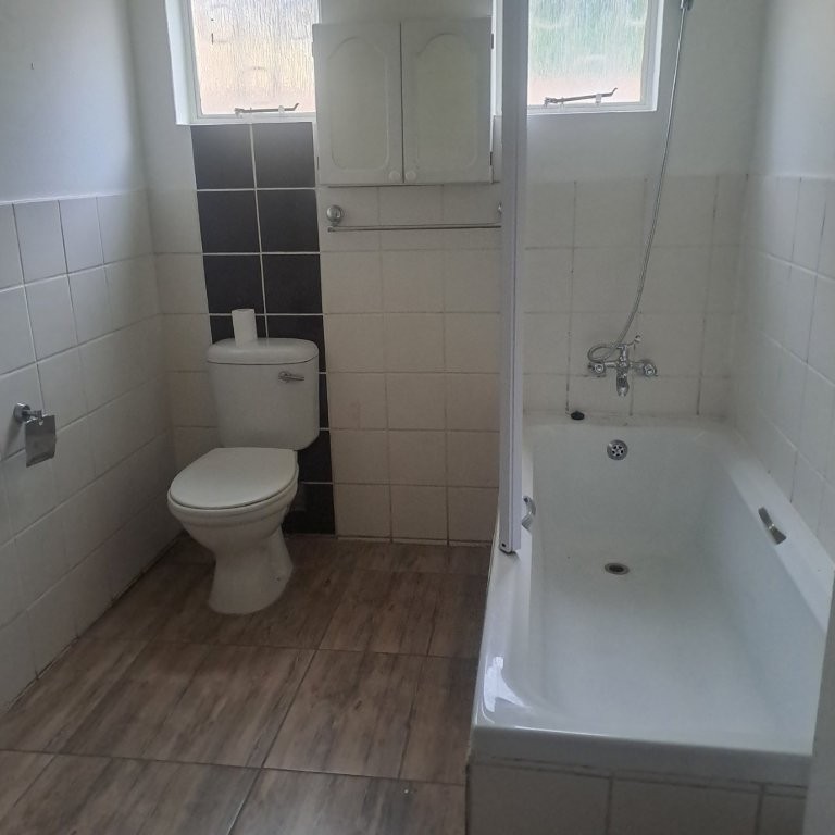 To Let 1 Bedroom Property for Rent in Orange Grove Gauteng