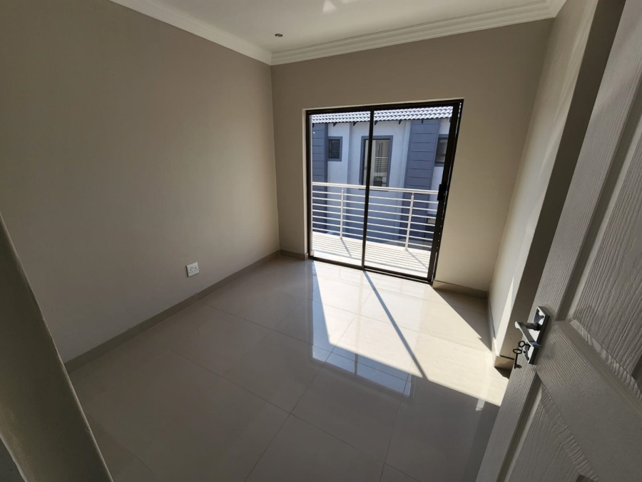 4 Bedroom Property for Sale in Zambezi Manor Lifestyle Estate Gauteng