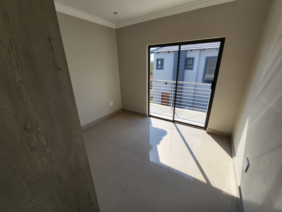4 Bedroom Property for Sale in Zambezi Manor Lifestyle Estate Gauteng