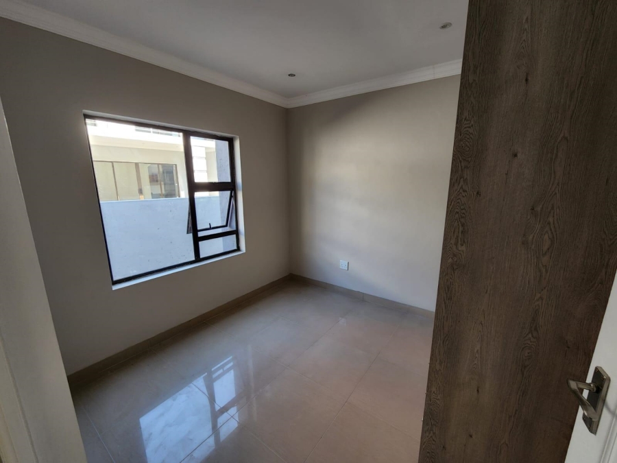 4 Bedroom Property for Sale in Zambezi Manor Lifestyle Estate Gauteng