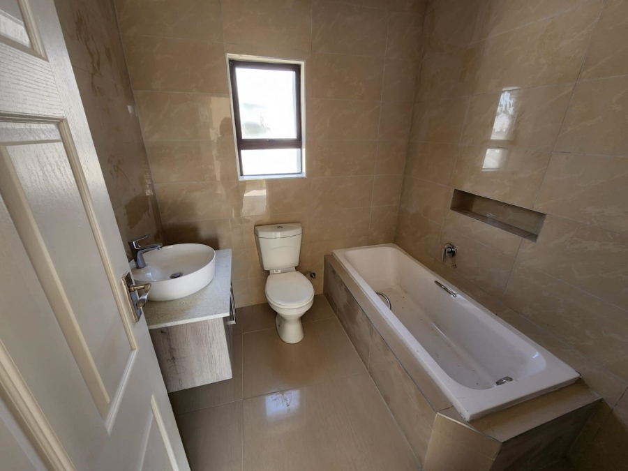 4 Bedroom Property for Sale in Zambezi Manor Lifestyle Estate Gauteng