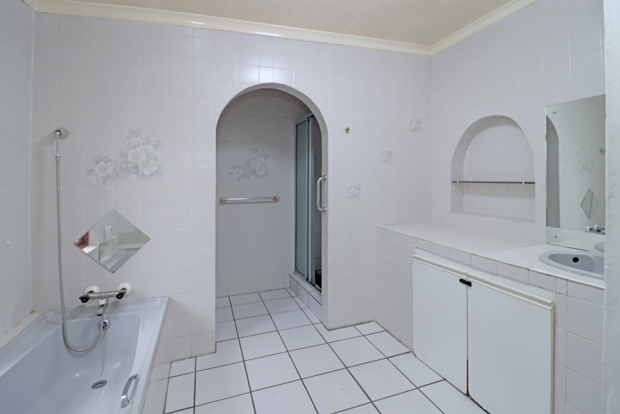 2 Bedroom Property for Sale in Westdene Gauteng