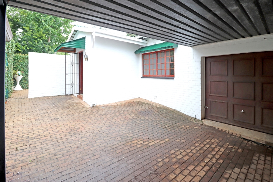 2 Bedroom Property for Sale in Westdene Gauteng