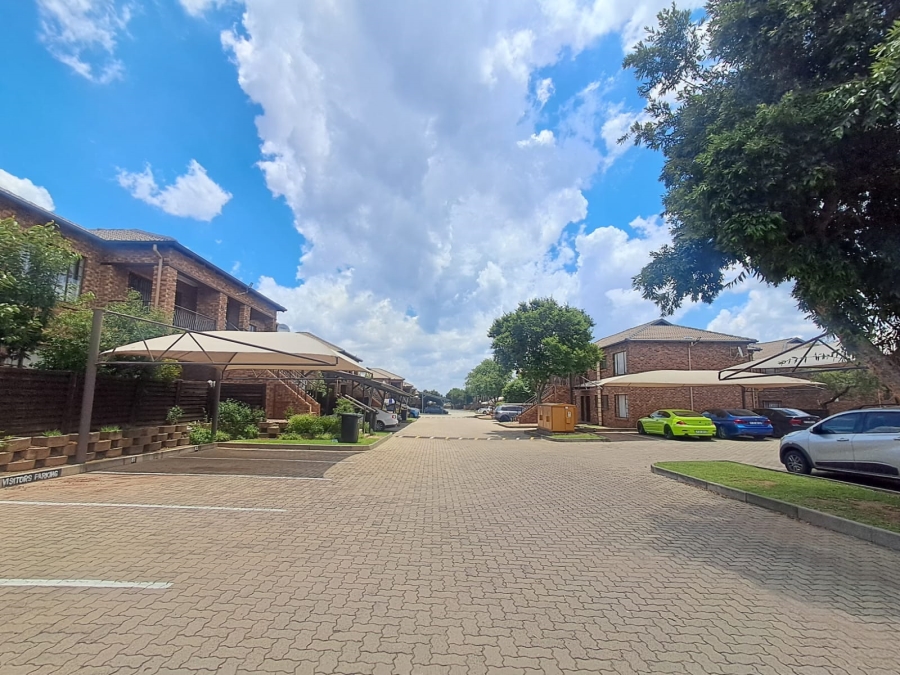 To Let 3 Bedroom Property for Rent in Sonneveld Gauteng