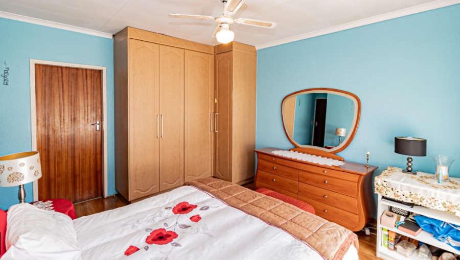 4 Bedroom Property for Sale in Spruit View Gauteng