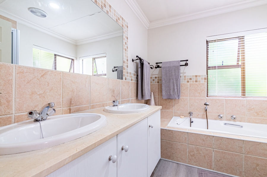 3 Bedroom Property for Sale in Fourways Gauteng