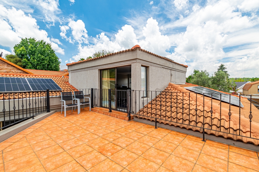 3 Bedroom Property for Sale in Fourways Gauteng