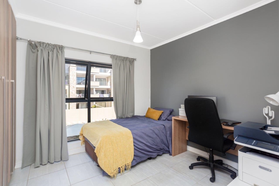 To Let 2 Bedroom Property for Rent in Waterfall Gauteng