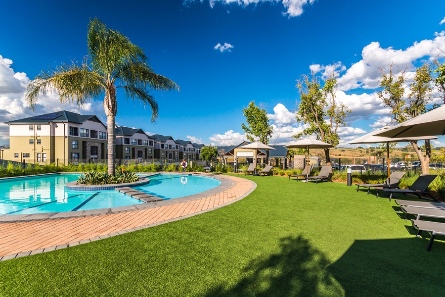 To Let 2 Bedroom Property for Rent in Waterfall Gauteng