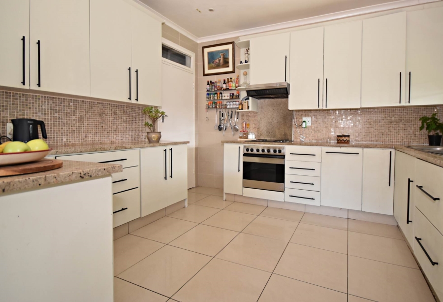 3 Bedroom Property for Sale in Franklin Roosevelt Park Gauteng