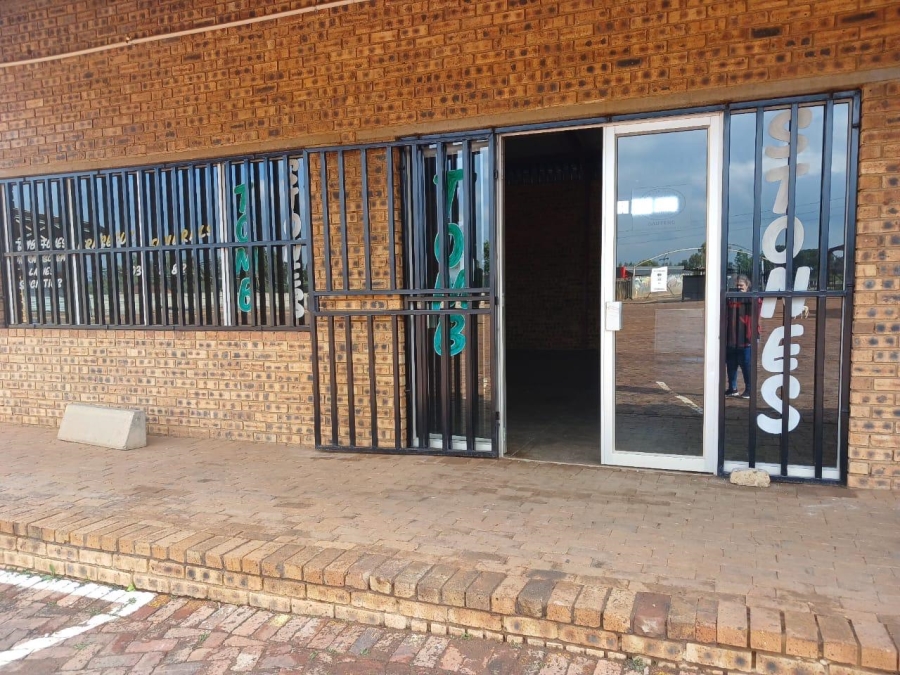 To Let commercial Property for Rent in De Deur Gauteng