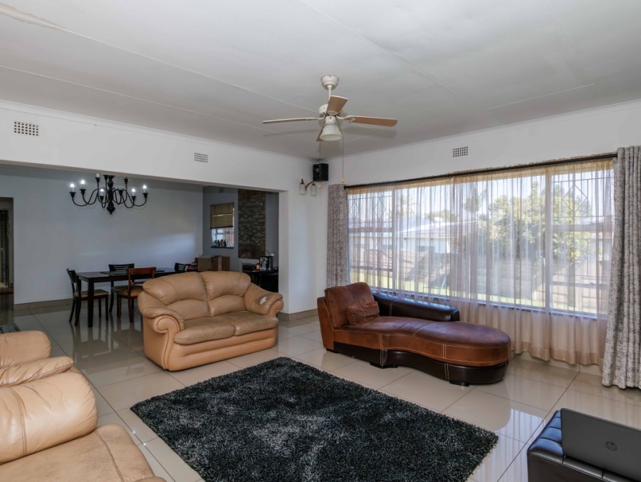 4 Bedroom Property for Sale in Croydon Gauteng