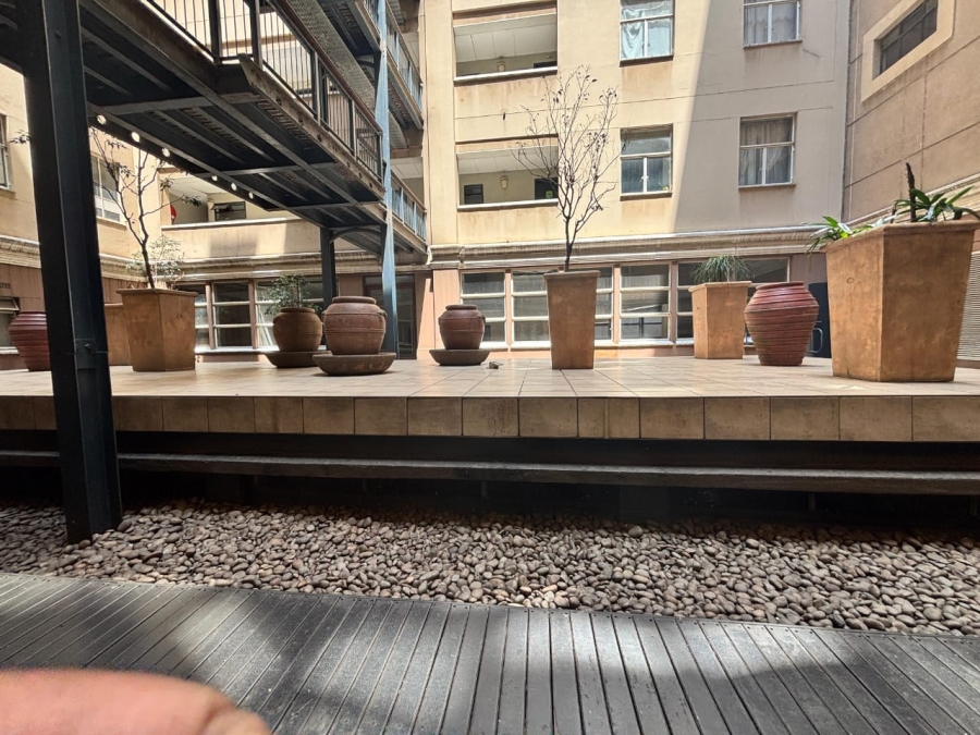 2 Bedroom Property for Sale in Ferreirasdorp Gauteng