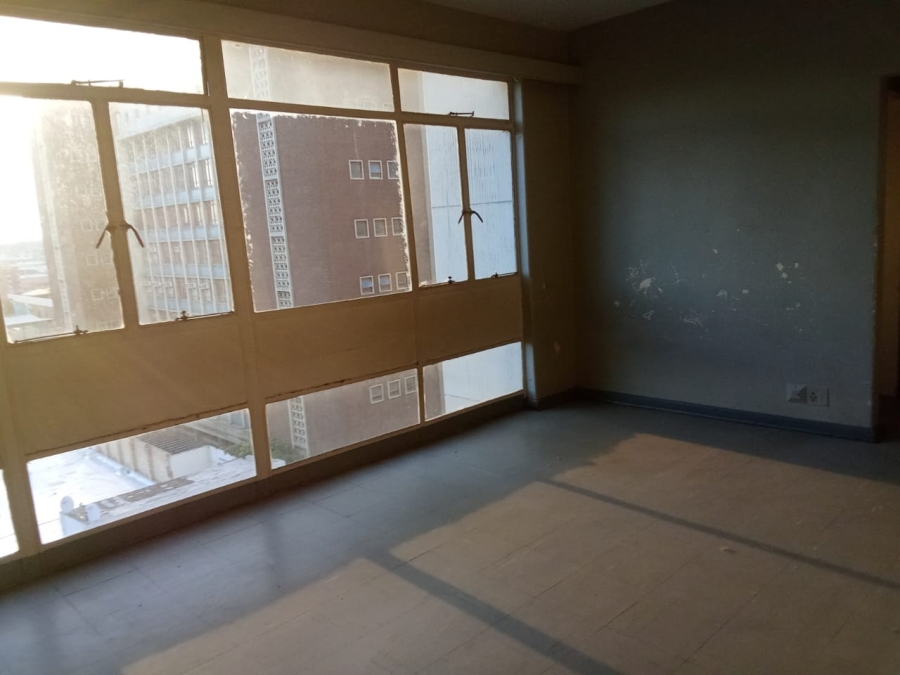 1 Bedroom Property for Sale in Johannesburg Central Gauteng