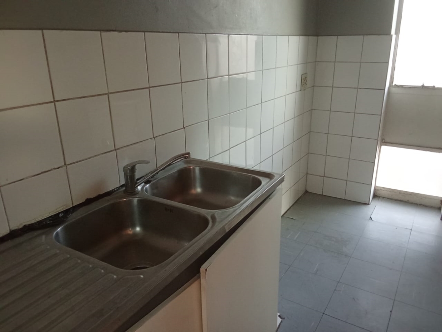 1 Bedroom Property for Sale in Johannesburg Central Gauteng