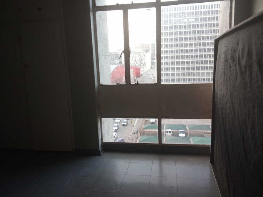 1 Bedroom Property for Sale in Johannesburg Central Gauteng