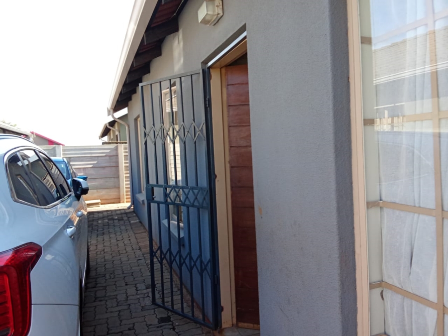 3 Bedroom Property for Sale in Sky City Gauteng