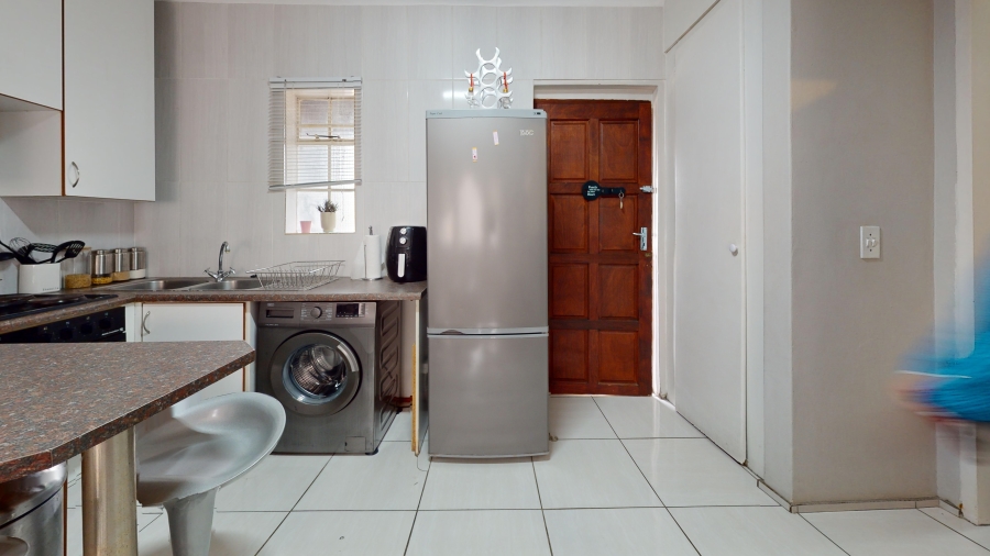 1 Bedroom Property for Sale in Ravenswood Gauteng