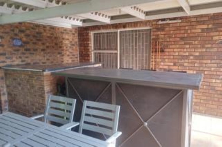 4 Bedroom Property for Sale in Dalpark Proper Gauteng
