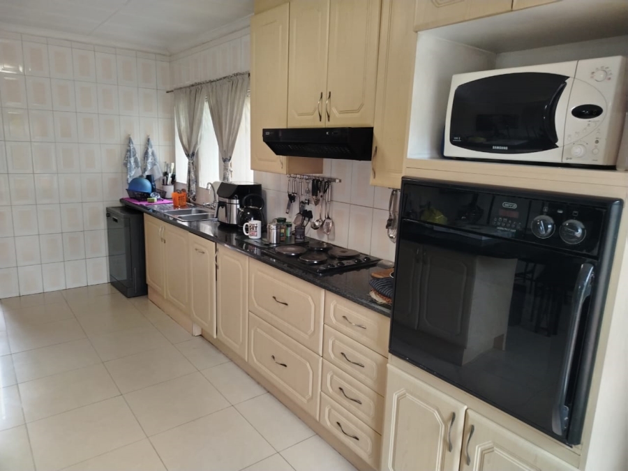 4 Bedroom Property for Sale in Dalpark Proper Gauteng