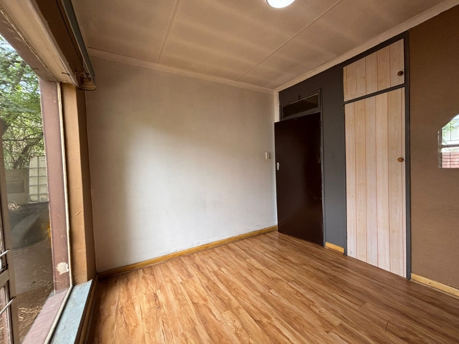 3 Bedroom Property for Sale in Vanderbijlpark SE 6 Gauteng