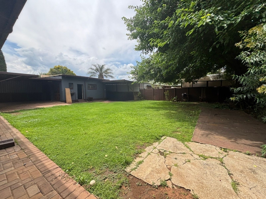 3 Bedroom Property for Sale in Vanderbijlpark SE 6 Gauteng
