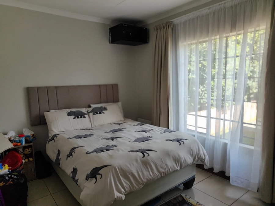 To Let 2 Bedroom Property for Rent in Three Rivers Proper Gauteng